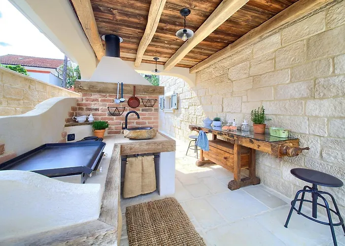 Sea Queen Villa Šilo